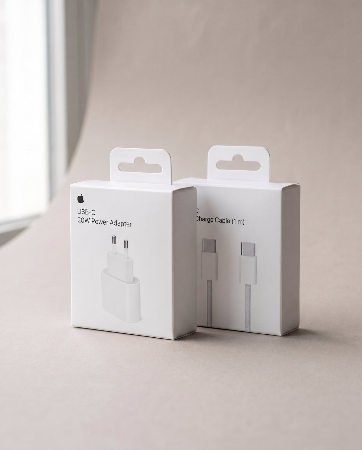 Cajas del adaptador de 20 W y del cable USB-C de Apple